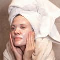 Photo de Melissa portant le masque visage hydratant Hydro Bomb de Oslo Skin Lab